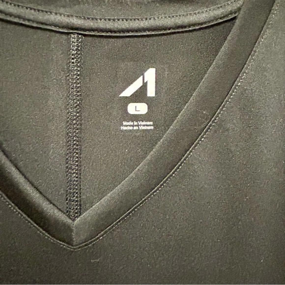 Alive Magnetics Sz L Rich Black Top Yoga Active Wear NWT - Picture 3 of 7